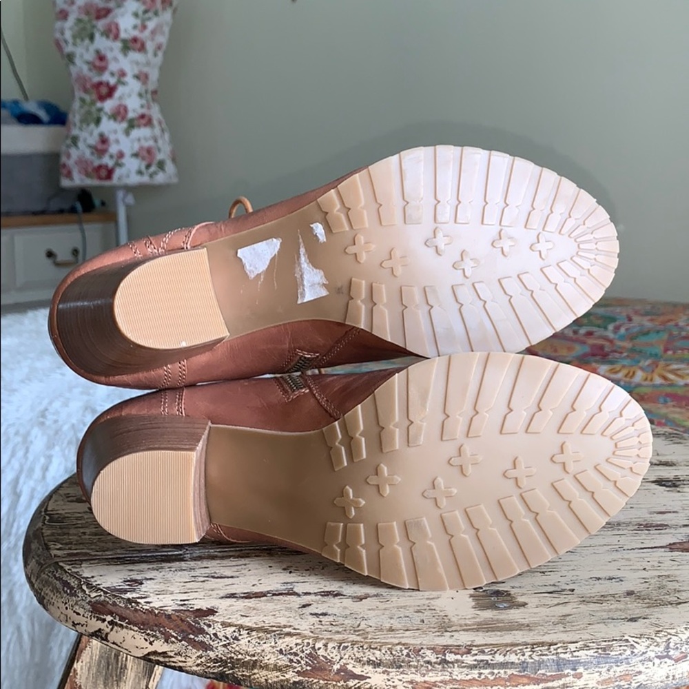 NWOB Bella vita Boots - Picture 5 of 12